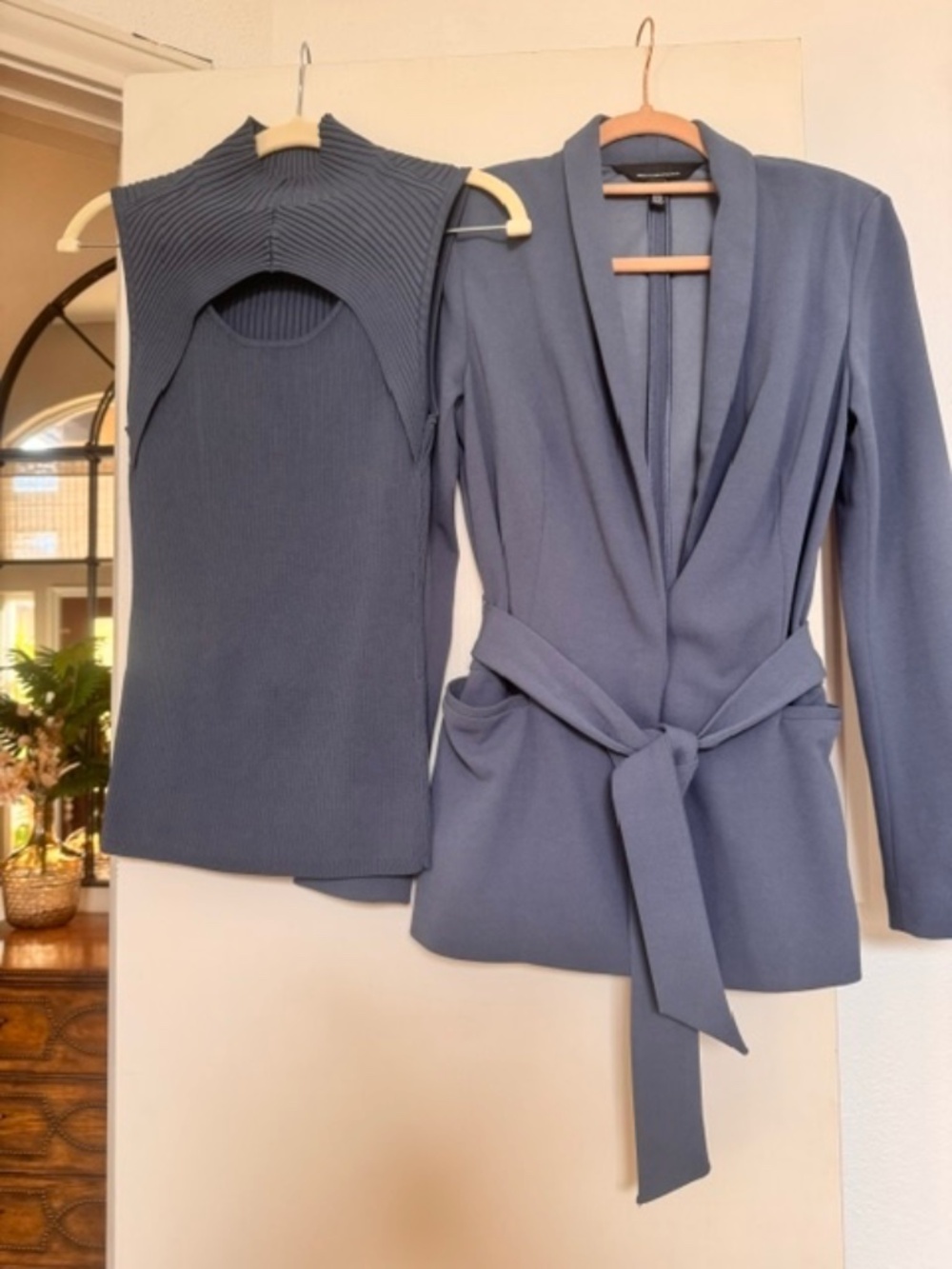 White House Black Market Blue Shawl-Collar Tie-Waist Blazer & Top S/2